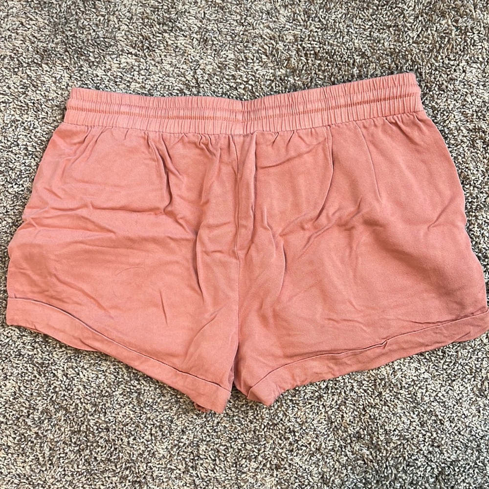 Forever 21 nude soft material shorts Size M Blush color - Picture 4 of 4